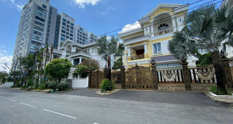 hinh anh mua ban nha biet thu don lap duong so 22 kdc my phu quan 7 t3 2025 810x430 - Giá mua bán nhà Biệt thự đơn lập mặt Đường số 22 kdc Mỹ Phú Quận 7 T3/2025