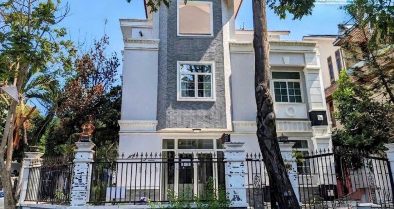 hinh anh mua ban nha biet thu nguyen can phu my hung quan 7 t3 2025 810x430 - Giá mua bán nhà biệt thự đơn lập nguyên căn số 59 Phạm Thái Bường Phú Mỹ Hưng Quận 7 T3/2025