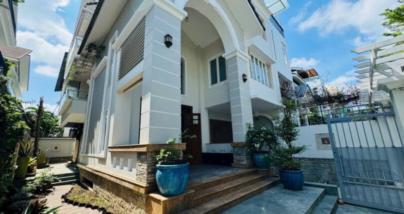 hinh anh nha biet thu ban 1 810x430 - Giá mua bán nhà Biệt thự nguyên căn 5pn kdc Phú Mỹ Vạn Phát Hưng Quận 7 T3/2025