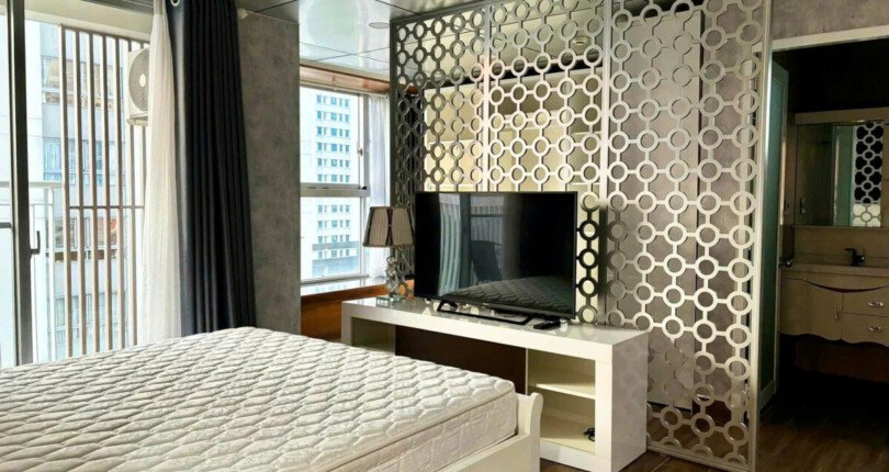 hinh anh phong ngu can ho ban 6 810x430 - Bán căn hộ chung cư Scenic Valley 1, diện tích 110m2, 03pn, giá 8.5 tỷ, nhà đang có hợp đồng thuê ổn định.