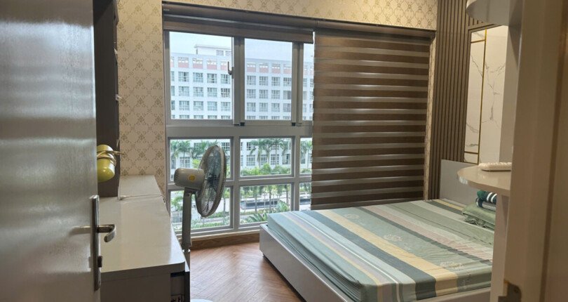 hinh anh phong ngu can ho can ban gap 810x430 - Bán căn hộ chung cư Happy Valley, 135m2, 04pn, giá 9.6 tỷ, nhà đẹp, nội thất mới hoàn toàn.