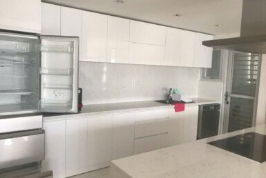 khong-gian-bep-rong-rai