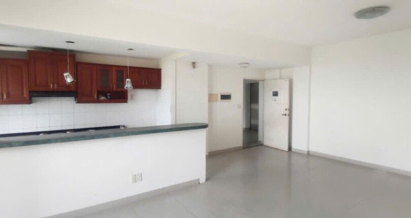 khong gian bep rong rai 5 810x430 - Giá mua bán căn hộ 2pn chung cư Mỹ Viên Phú Mỹ Hưng Quận 7 T3/2025