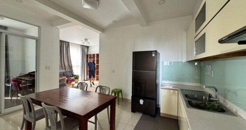 khong gian phong an va bep can ho ban 1 810x430 - Giá mua bán căn hộ 3 phòng ngủ Block B chung cư Star Hill Quận 7 T3/2025