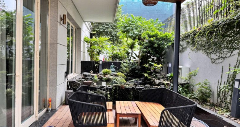 khong gian thu gian san vuong 810x430 - Giá mua bán nhà Biệt thự nguyên căn 5pn kdc Saroma Villa Thủ Thiêm Quận 2 T3/2025