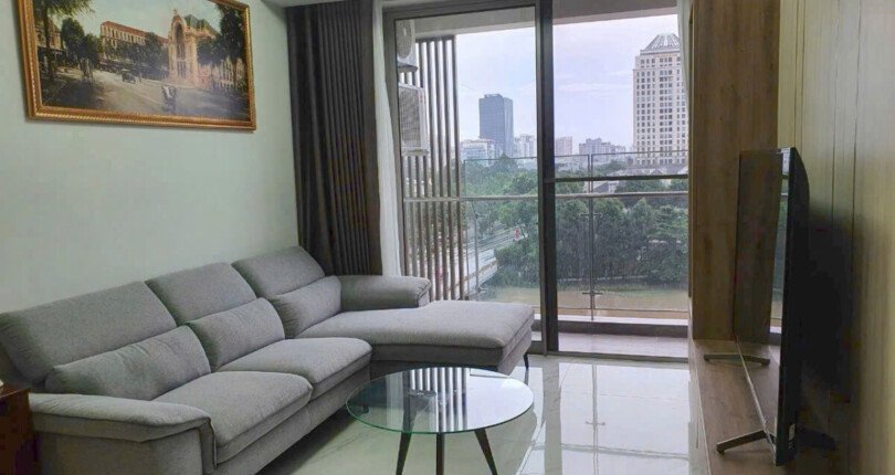 phong khach can ho ban 24 810x430 - Giá mua bán căn hộ 3pn chung cư Midtown The Grande M5 Quận 7 T3/2025