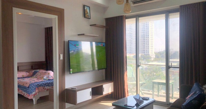 phong khach can ho ban 33 810x430 - Bán căn hộ 78m2, chung cư Hưng Phúc Happy Residences, 02pn, giá 5.850 tỷ, đầy đủ nội thất, nhà đang có hợp đồng thuê.