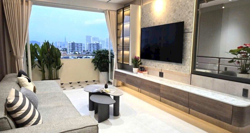 phong khach can ho ban 44 810x430 - Bán căn hộ 3pn chung cư Grand View A Quận 7 nội thất cao cấp