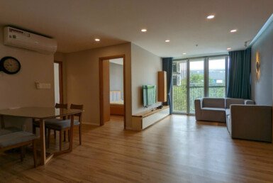 phong-khach-can-ho-ban