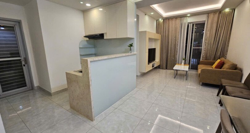 phong khach can ho cho thue 3 810x430 - Bán căn hộ chung cư Scenic Valley 1, 70m2, 02pn, giá 5.8 tỷ, đầy đủ nội thất, view hồ bơi