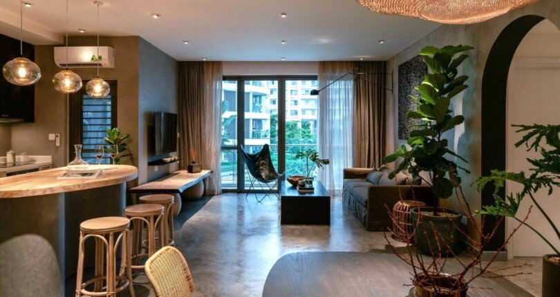 phong khach can ho rong rai day du thiet bi noi that 810x430 - Chủ nhà gửi bán gấp căn hộ Riverpark Premier, căn góc, view Đông Nam trực diện hồ bơi, giá 14 tỷ