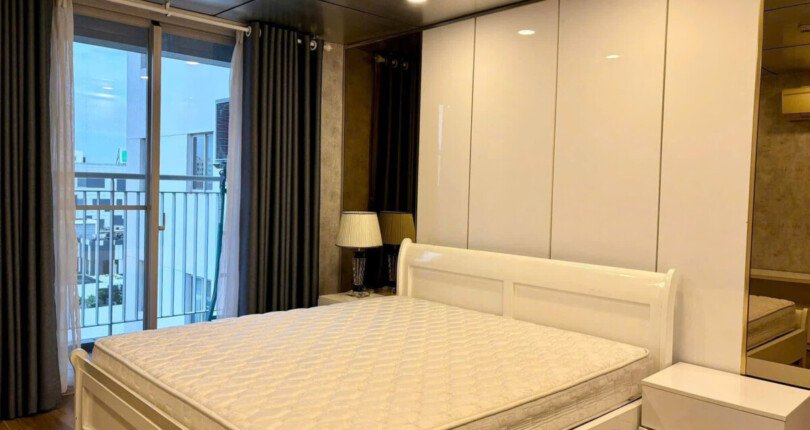 phong ngu can ho ban 24 810x430 - Bán căn hộ chung cư Scenic Valley 1, diện tích 110m2, 03pn, giá 8.5 tỷ, nhà đang có hợp đồng thuê ổn định.