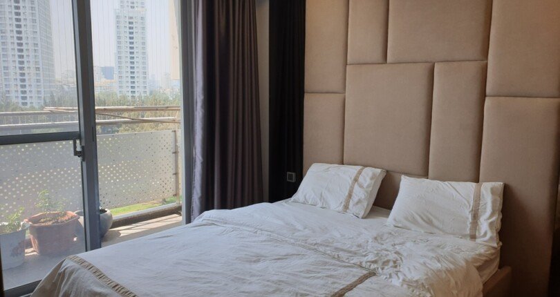 phong ngu cn ho can cho thue 810x430 - Cho thuê căn hộ 133m2, chung cư Scenic Valley 1, giá 1.700$/tháng, nội thất cao cấp, xem nhà dễ.