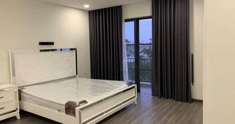 phong ngu trong nha biet thu ban 810x430 - Giá mua bán nhà Biệt thự đơn lập khu dân cư Nine South Nhà Bè T3/2025