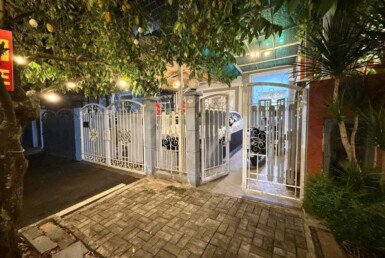 san-vuon-truoc-nha-biet-thu-cho-thue