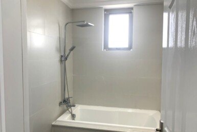 toilet-co-bon-tam-nam