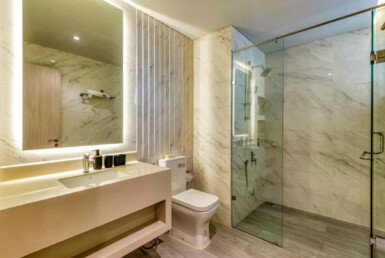 toilet-hoan-thien-trang-thiet-bi-cao-cap