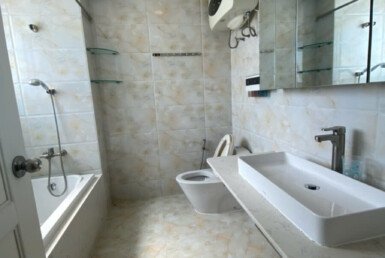 toilet-phong-ngu-master-day-du-thiet-bi