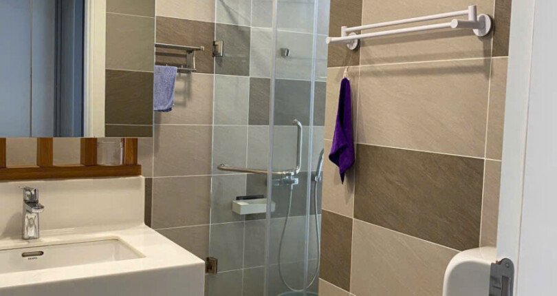 tollet can ho can cho thue 6 810x430 - Cần cho thuê gấp căn hộ chung cư Scenic Valley 1, 104m2, 03pn, giá 26tr/tháng, nhà đẹp, đầy đủ nội thất.