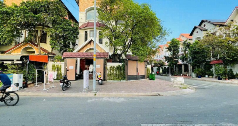 vi tri biet thu can goc hai mat duong noi khu 810x430 - Giá mua bán nhà Biệt thự nguyên căn Khu dân cư Him Lam 6A Trung Sơn Bình Chánh T3/2025
