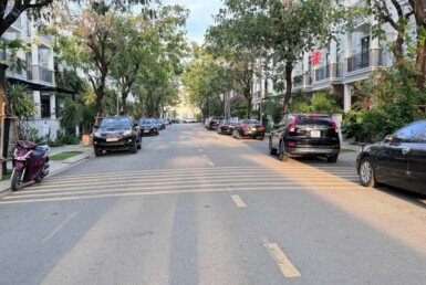 vi-tri-biet-thu-mat-duong-noi-khu