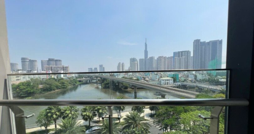 view can ho ban 6 810x430 - Giá mua bán căn ộ 1pn tòa Aqua 4 chung cư Vinhomes Golden River Quận 1 T3/2025