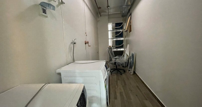 z6369051900001 a9441f20cdc7363b64e5ffbbbc0f238d 810x430 - Cho thuê Midtown M8 Block D Tầng 25 dt 122m 3 phòng giá 2500usd