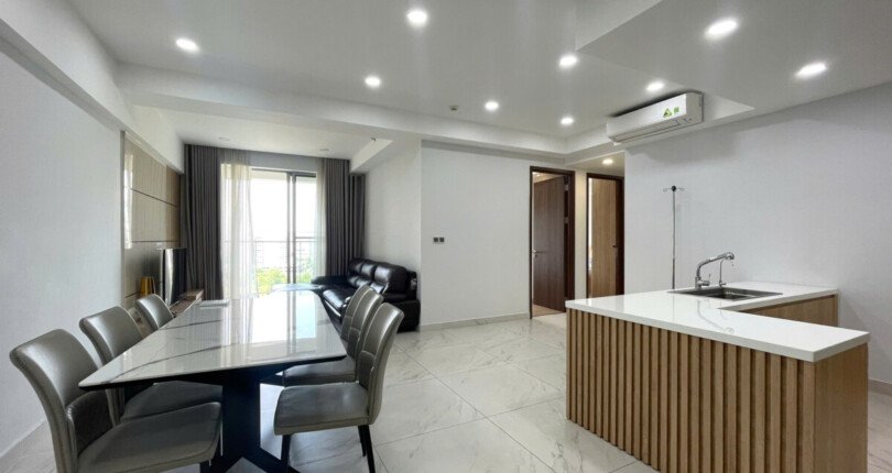 z6369052391288 50064777a8857682cb7bac66ae23f73f 810x430 - Cho thuê Midtown M7 Block A Tầng 12 dt 115m 3 phòng giá 2000usd/tháng