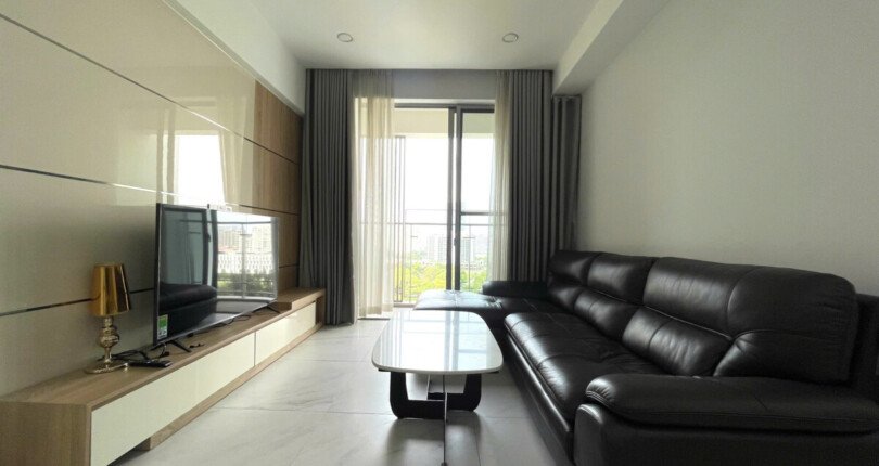 z6369052404565 0cbe23711eea3a137fefacbb38a4194b 810x430 - Cho thuê Midtown M7 Block A Tầng 12 dt 115m 3 phòng giá 2000usd/tháng