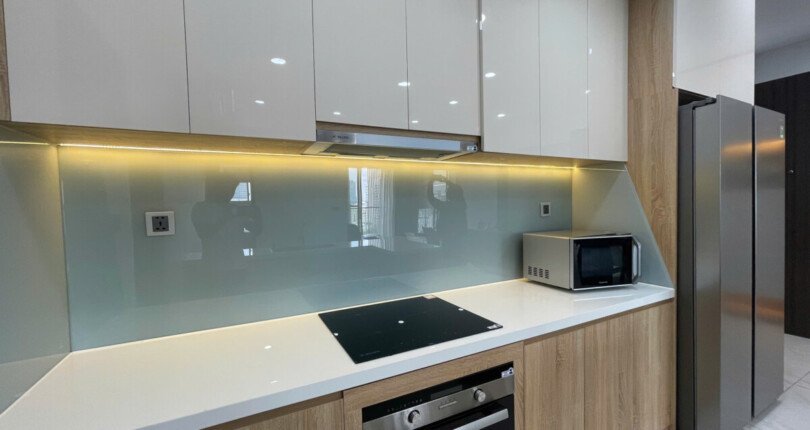 z6369052413768 c694d781188203a427c5255f8c9577c0 810x430 - Cho thuê Midtown M7 Block A Tầng 12 dt 115m 3 phòng giá 2000usd/tháng