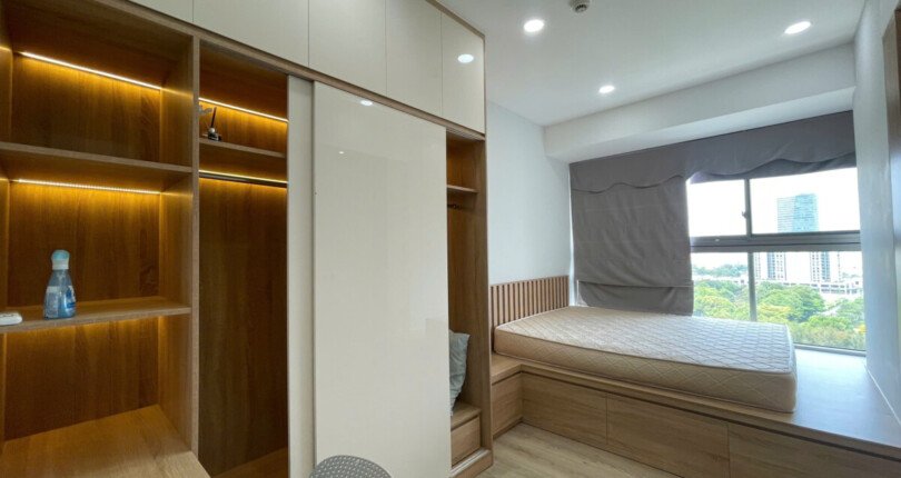 z6369052439149 e31bb53b755b5671bd656059d5bed5eb 810x430 - Cho thuê Midtown M7 Block A Tầng 12 dt 115m 3 phòng giá 2000usd/tháng