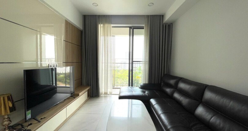 z6369052453710 618e55d16a3f1de1d62c938af25b616a 810x430 - Cho thuê Midtown M7 Block A Tầng 12 dt 115m 3 phòng giá 2000usd/tháng