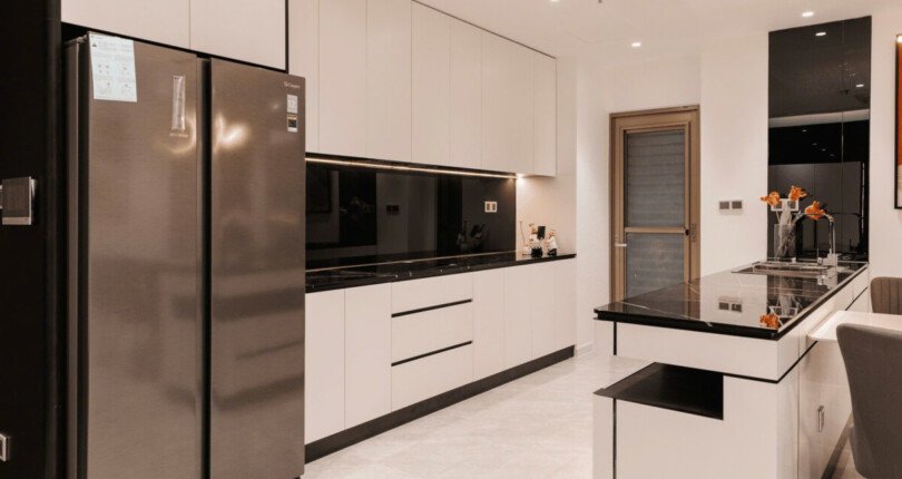 z6369054048475 2d56a186e82d6aa486a340d3af05a39a 810x430 - Bán Midtown M8 Block A Tầng 7 dt 124m 3 phòng giá 15 tỷ