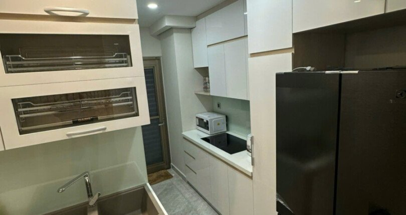 z6369055511027 ecadc6e3bda51a0b9d41e2e1f55c9248 810x430 - Cho thuê Midtown M8 Block D Tầng 18 dt 80m 2 phòng giá 28 triệu