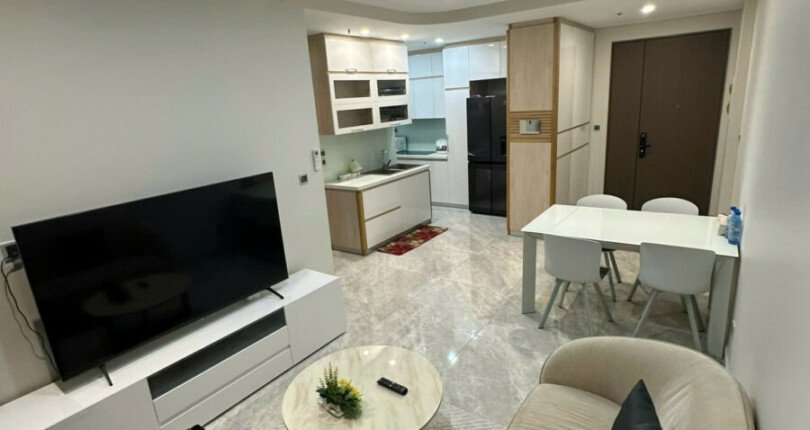 z6369055549624 fdab67f2d9eb0c2984b73c24b66a9e07 810x430 - Cho thuê Midtown M8 Block D Tầng 18 dt 80m 2 phòng giá 28 triệu