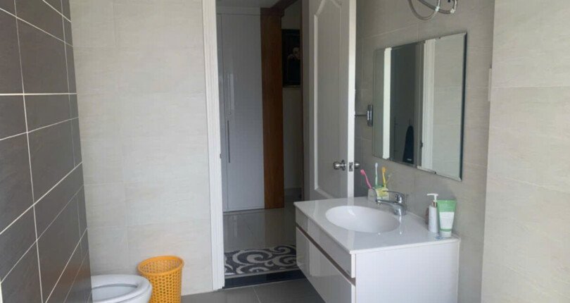 z6375894674763 4a8a3e9fbce587797ddd7fa1eddf5dce 810x430 - Bán Mỹ Tú Cảnh Quan 1 Block B Tầng 10 dt 295m giá 21 tỷ