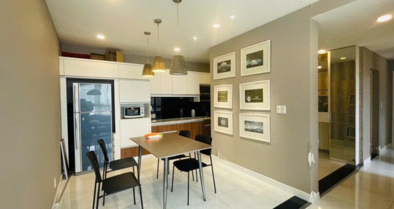 z6379195432124 9d462987cff3981c7d62b536740bf0c3 810x430 - Bán Star Hill Block C Tầng trung dt 94m 2 phòng giá 8 tỷ