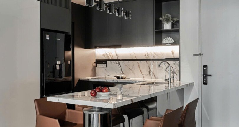 z6381154288169 52108a384e0b0deb9c1367527ae5c56b 810x430 - Bán Cardinal Court PMH Q7 Block A Tầng 4 dt 76m 2pn giá 9,2 tỷ