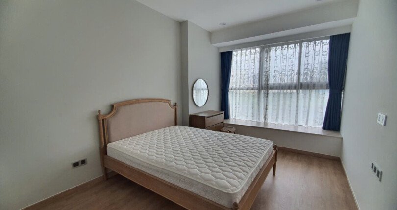 z6391890756111 52a98f1ad20d84161a903510d70fa477 810x430 - Bán Midtown M7 Block B Tầng 7 dt 110m 3 phòng giá 13,5 tỷ