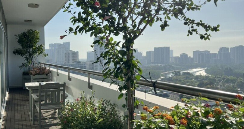 z6405520116369 81f11a1846872c17bf904417ebfab224 810x430 - Bán Garden Court 2 Block A Tầng 12 dt 141m 3 phòng giá 14,5 tỷ