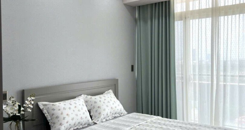 z6412291264206 fee29c2f9c6fb12e59b530ccb9455f74 810x430 - Bán nhanh căn hộ Garden Court 2. DT 141m2 View Bến du thuyền. Nội thất mới xịn- ban công nối dài. Giá 14.5 Tỷ