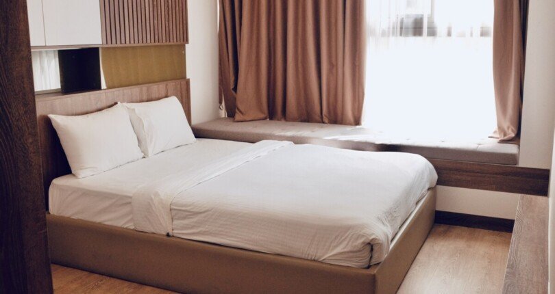 z6420741871152 b811b1f9c04b14473ea6eda78db47baa 810x430 - Cho thuê Midtown M7 Block A Tầng 12 dt 80m 2 phòng giá 1100 usd