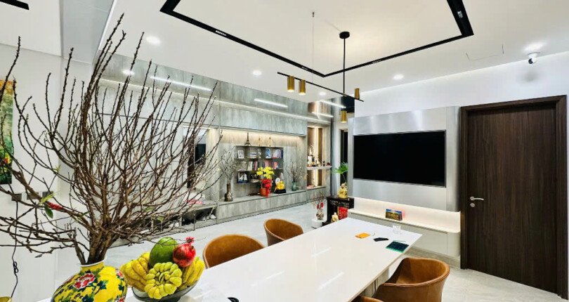 z6422391563262 82ac99b64cdb95832d96c4595de55ae6 810x430 - Bán Midtown M8 View sông Tầng 7 dt 127m 3 phòng giá 16 tỷ