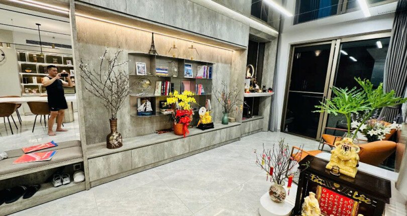 z6422391613806 57a41d894e17eb1c4acc3c7ebb63e2d3 810x430 - Bán Midtown M8 View sông Tầng 7 dt 127m 3 phòng giá 16 tỷ