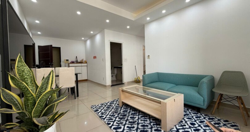 z6449771762404 105ae57f4ca8ffc277349dfa241aaa59 810x430 - Bán Sky Garden 3 Block 10A tầng 9 dt 70m 2 phòng giá 4,68 tỷ