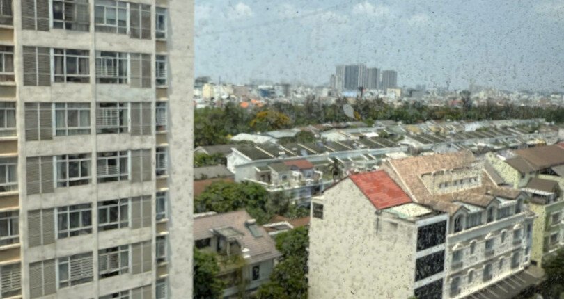 z6449771776770 56377f6b083a4b1964afa8539741aab1 810x430 - Bán Sky Garden 3 Block 10A tầng 9 dt 70m 2 phòng giá 4,68 tỷ