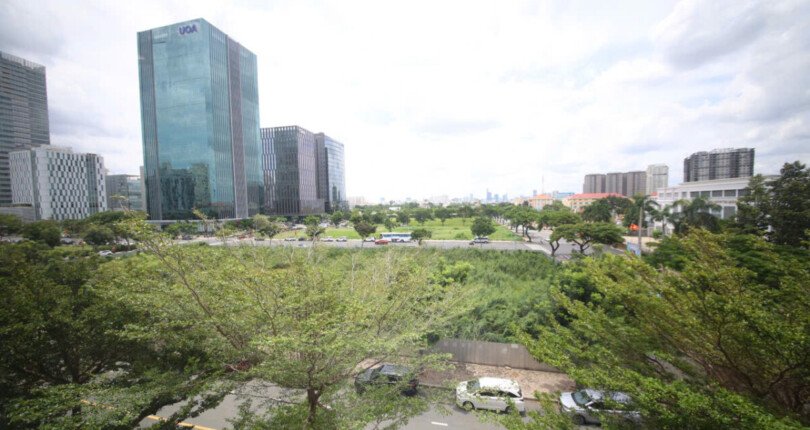 z6458712854988 c3407975424375e31f0a8784df1d23eb 810x430 - Bán Star Hill Duplex Block G tầng 3 dt 133m 3 phòng giá 10.6 tỷ