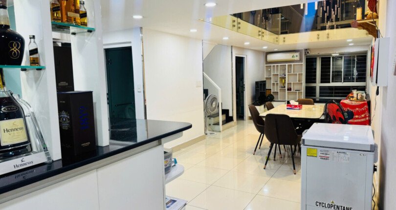 ban can duplex sky garden 1 7 810x430 - Bán căn Duplex Sky Garden 1. DT 165m2 Căn góc 4 Phòng+3wc+ Nội thất cao cấp- Giá bán 8.5 Tỷ (TL)