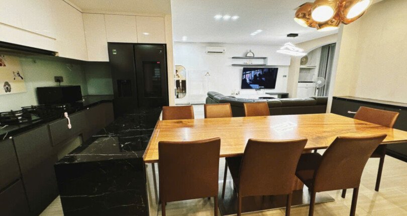 ban can ho happy valley 11 810x430 - Bán căn hộ Happy Valley. Căn Góc Diện tích 135m2- Nhà đang cho thuê 34 Triệu/Tháng. Thiết kế 3 Phòng-2wc- Giá 9.5 Tỷ