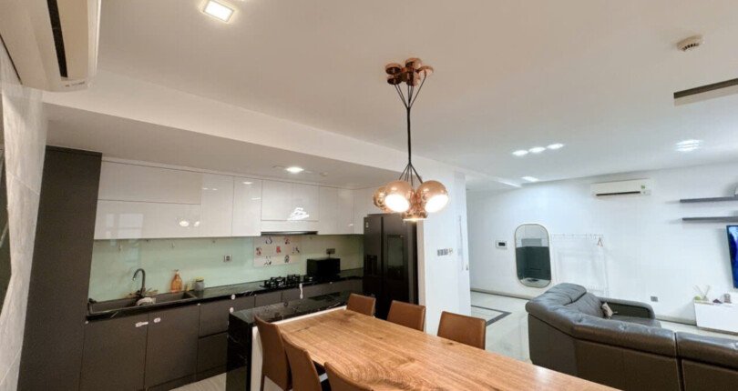 ban can ho happy valley 13 810x430 - Bán căn hộ Happy Valley. Căn Góc Diện tích 135m2- Nhà đang cho thuê 34 Triệu/Tháng. Thiết kế 3 Phòng-2wc- Giá 9.5 Tỷ